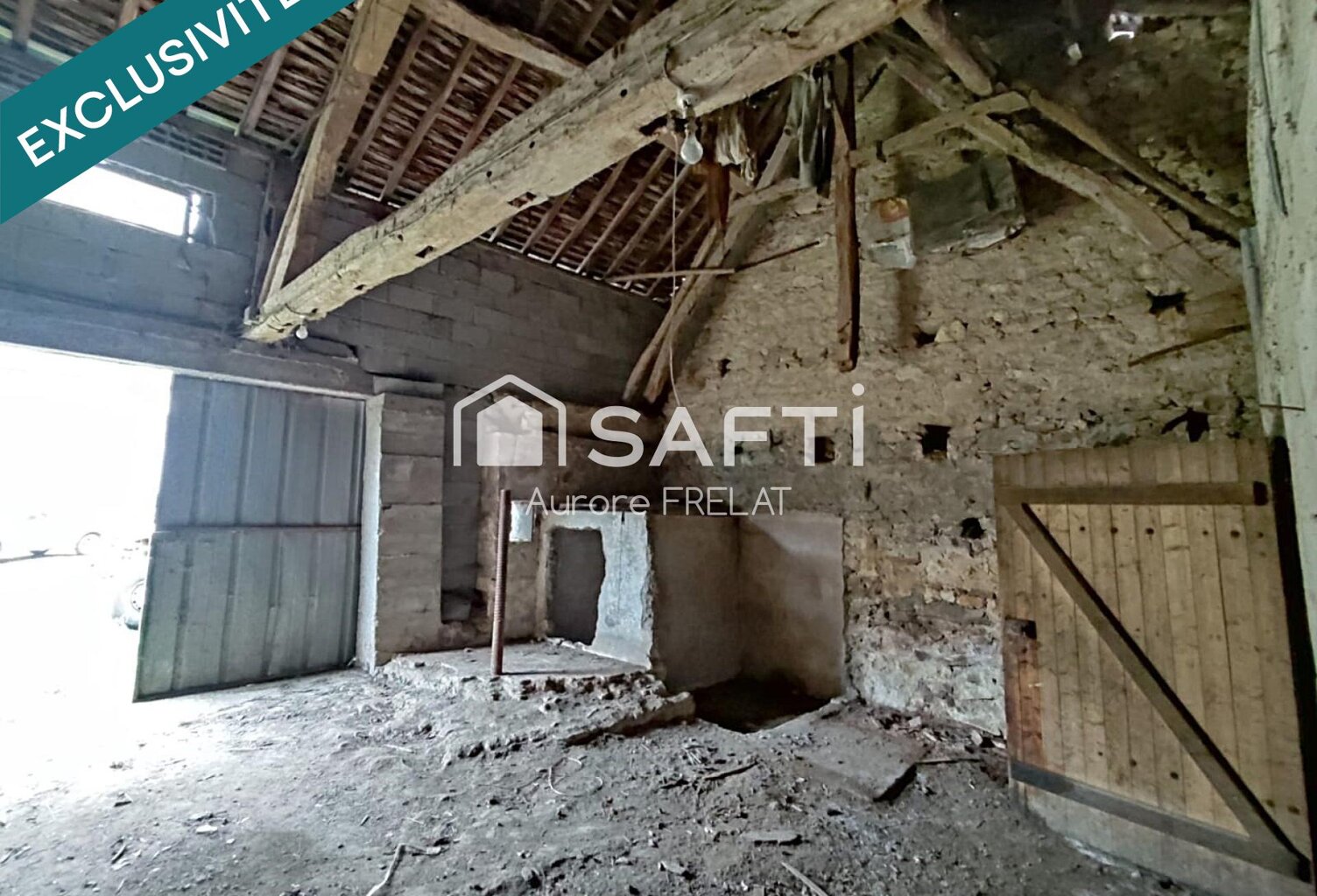 Grange en cœur de bourg — photo 1