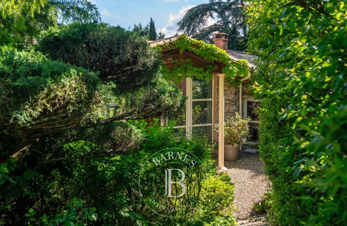 St Cyr-Au-Mont-D'Or - Maison de 220 m² environ - Terrain de 5000 m² - 4 Chambres - Piscine — photo 4