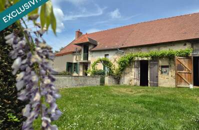 Maison de campagne avec terrain et granges — photo du bien
