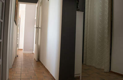 appartement 3 pièces avec balcon et cave — photo du bien