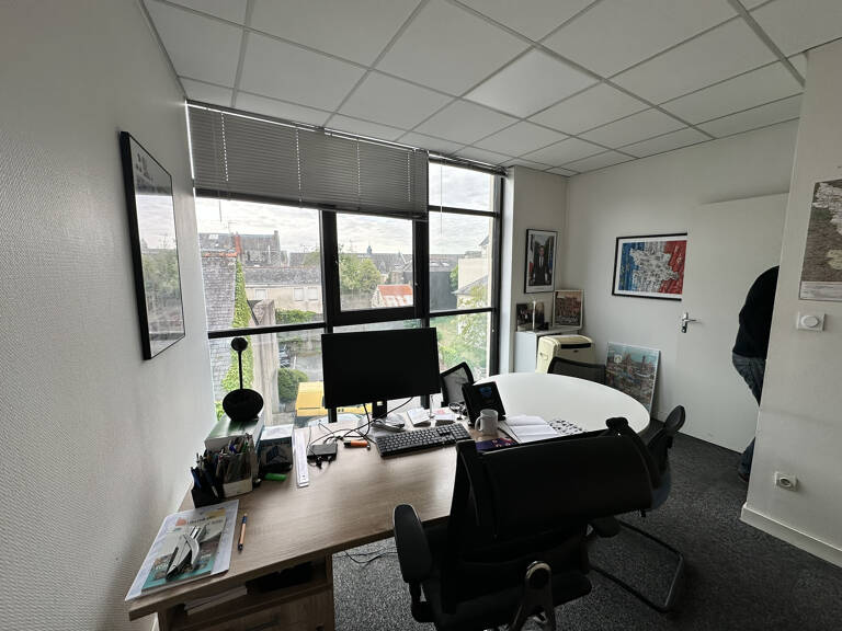 A LOUER Bureaux 105m2 - Angers, Doutre — photo 1
