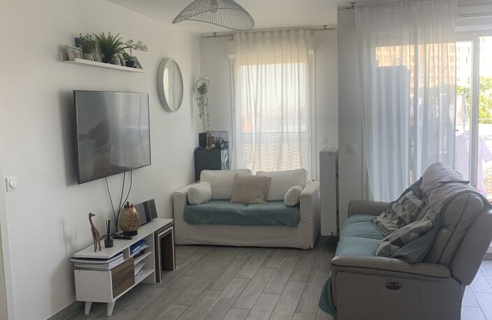 appartement 4 pièces  avec balcon et parking — photo 3