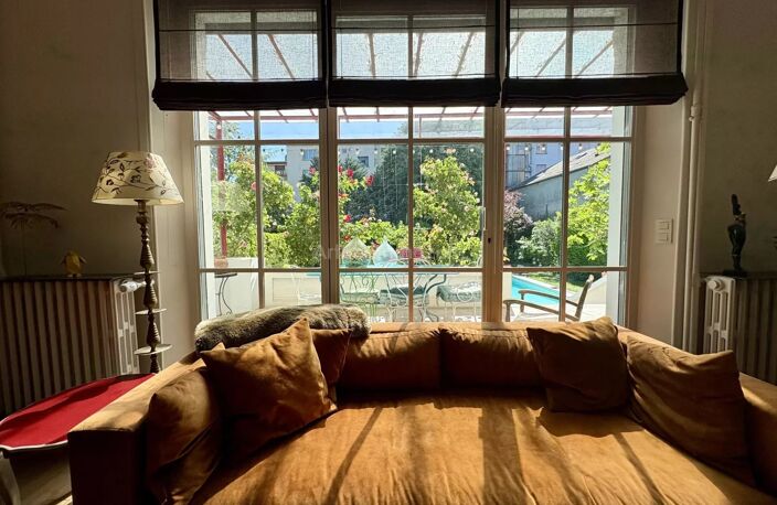 Grenoble - Propriété d"exception 173m² - Demeure bourgeoise avec dépendance et piscine — photo 4
