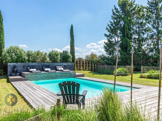 MAISON INDIVIDUELLE 'COUP DE COEUR' AVEC PISCINE en CENTRE V — photo du bien