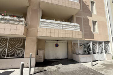 Garage  33000 €