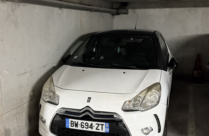 NICE OUEST Avenue Frémont : Parking Privatif - Quartier Oues — photo 3