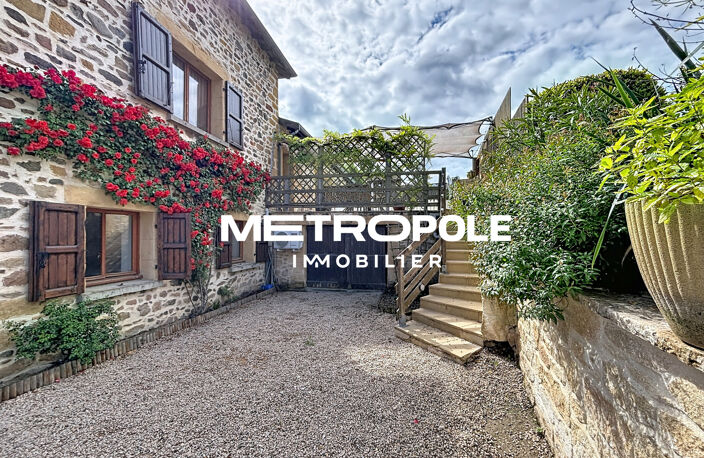 Jolie Maison en pierre - Piscine — photo 2