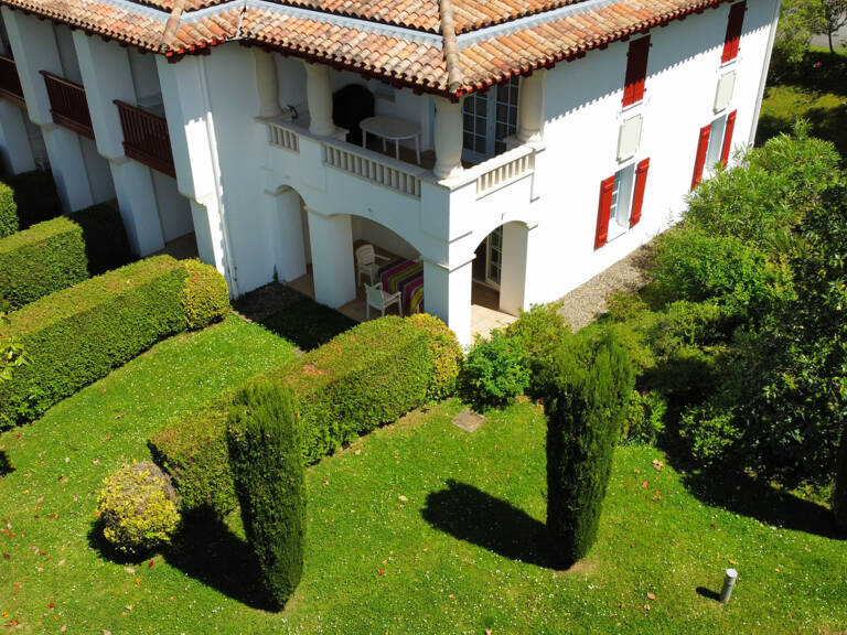 T3 avec terrasse, jardin, parking, piscine... — photo 1