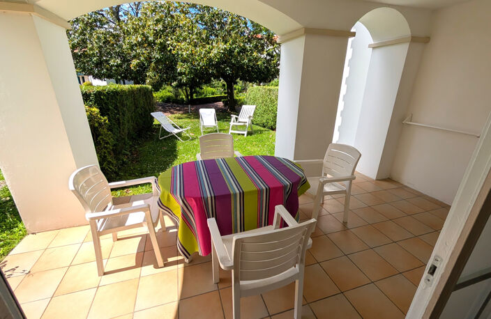 T3 avec terrasse, jardin, parking, piscine... — photo 3