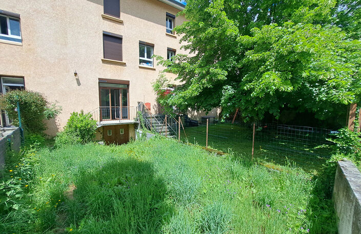 Chirens, Appartement une pièce 36m² — photo 5