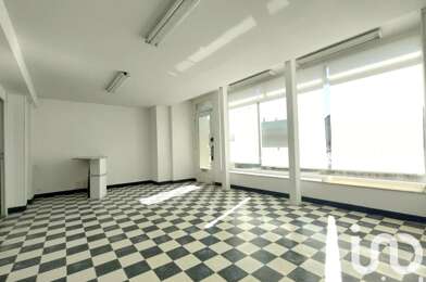 Maison 8 pièces 75000 €