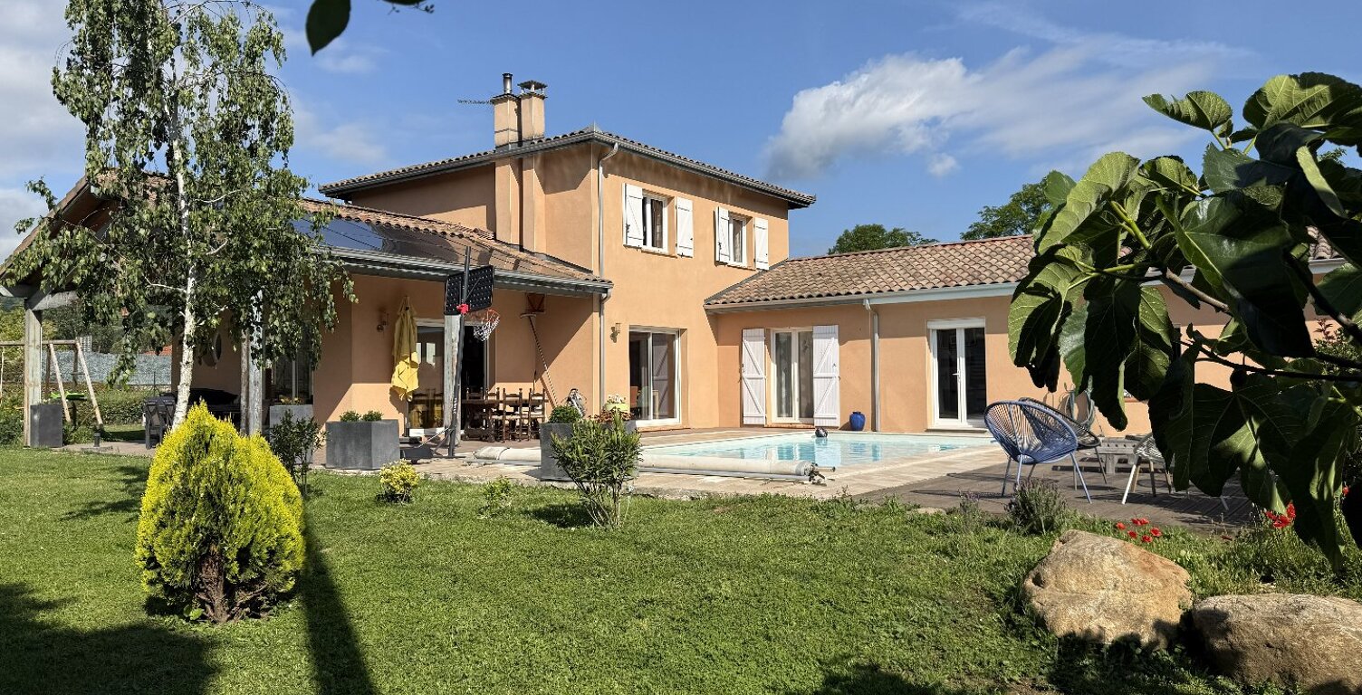 Vente maison 6 pièces 180 m² Foix (09000) — photo 1