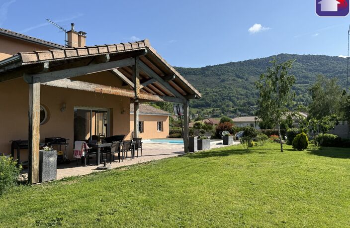 Vente maison 6 pièces 180 m² Foix (09000) — photo 2