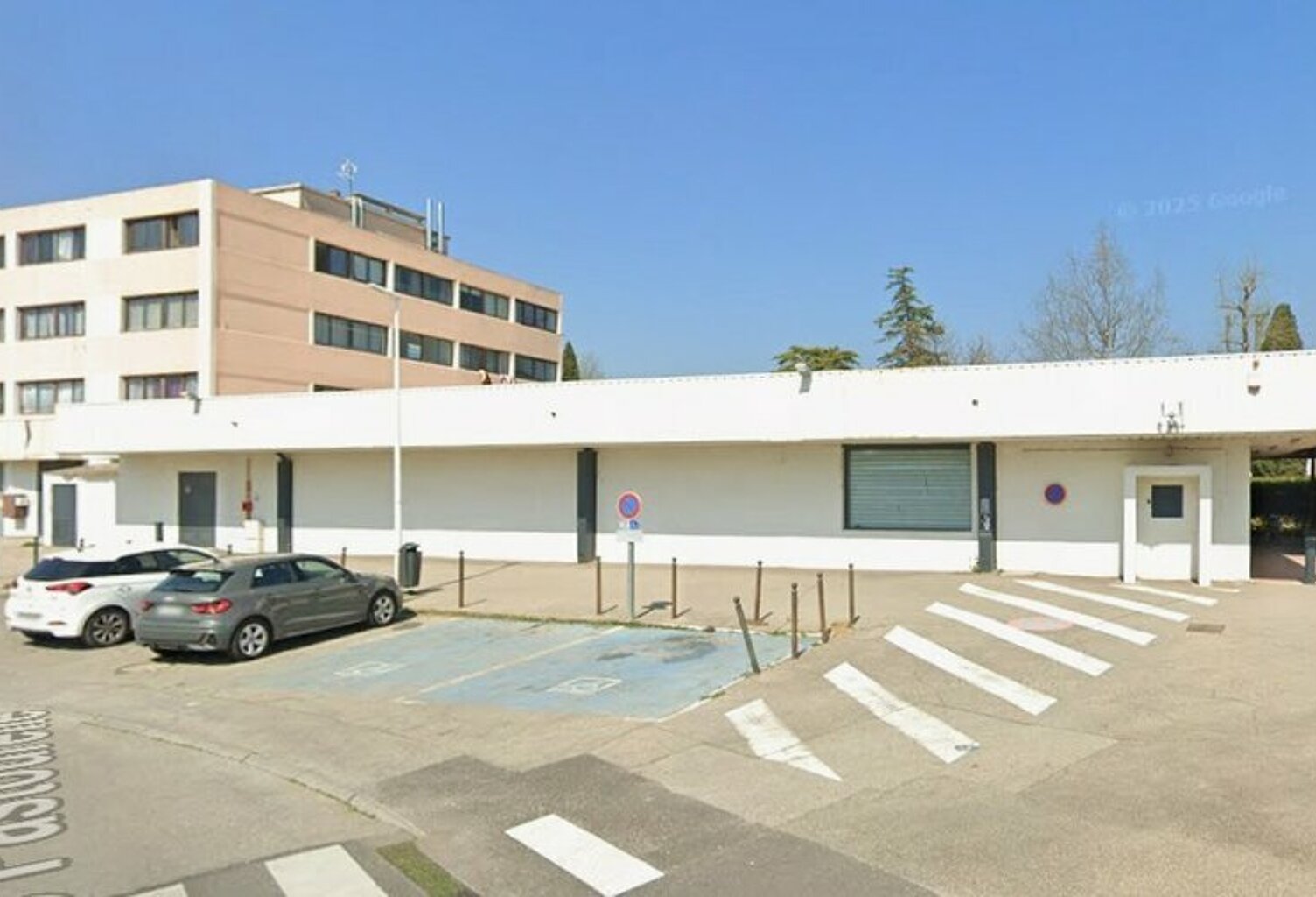 LOCAL COMMERCIAL à LOUER — photo 1