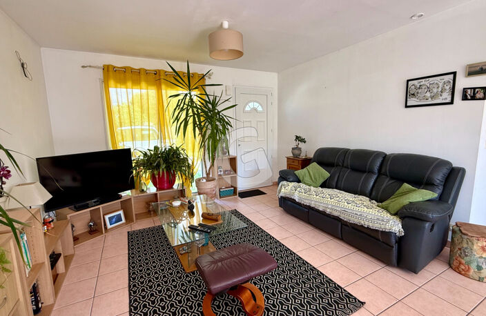 MAISON - 4 PIECES - 81 M² - A VENDRE - SAINT VINCENT SUR JARD — photo 5