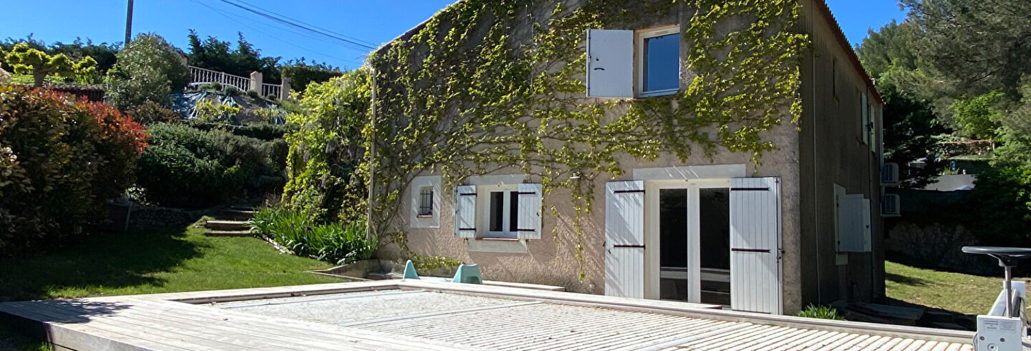 Maison 6 Pièces 153 m² à louer à Saint-Savournin (13119)