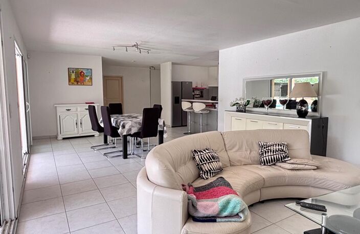 Maison contemporaine de plain-pied — photo 4