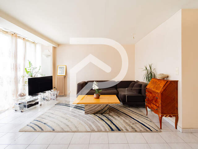 Appartement  4 Pièces 98m2 Marseille 13008 — photo du bien