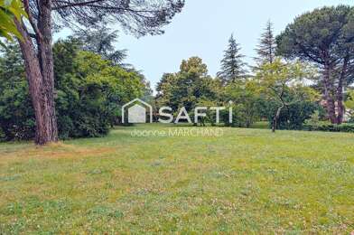 Terrain  235000 €