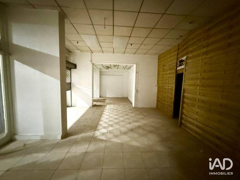 Vente Local d'activités 60 m&sup2; — photo 1