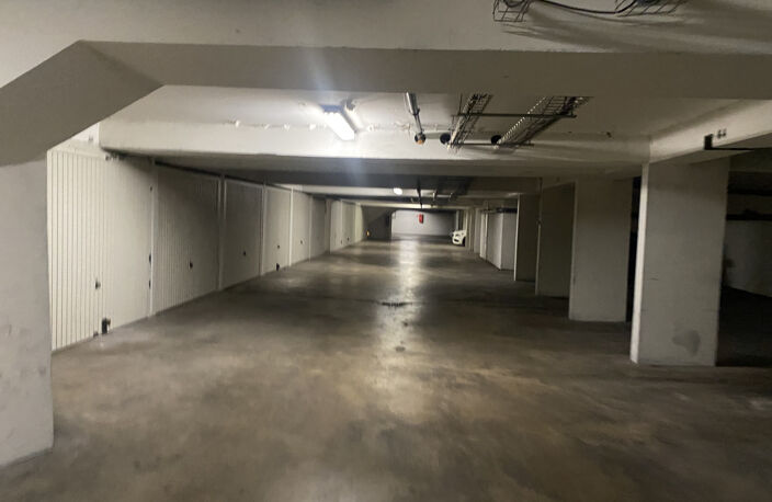 A louer GARAGE sur la commune de LATTES ( 34970) — photo 4