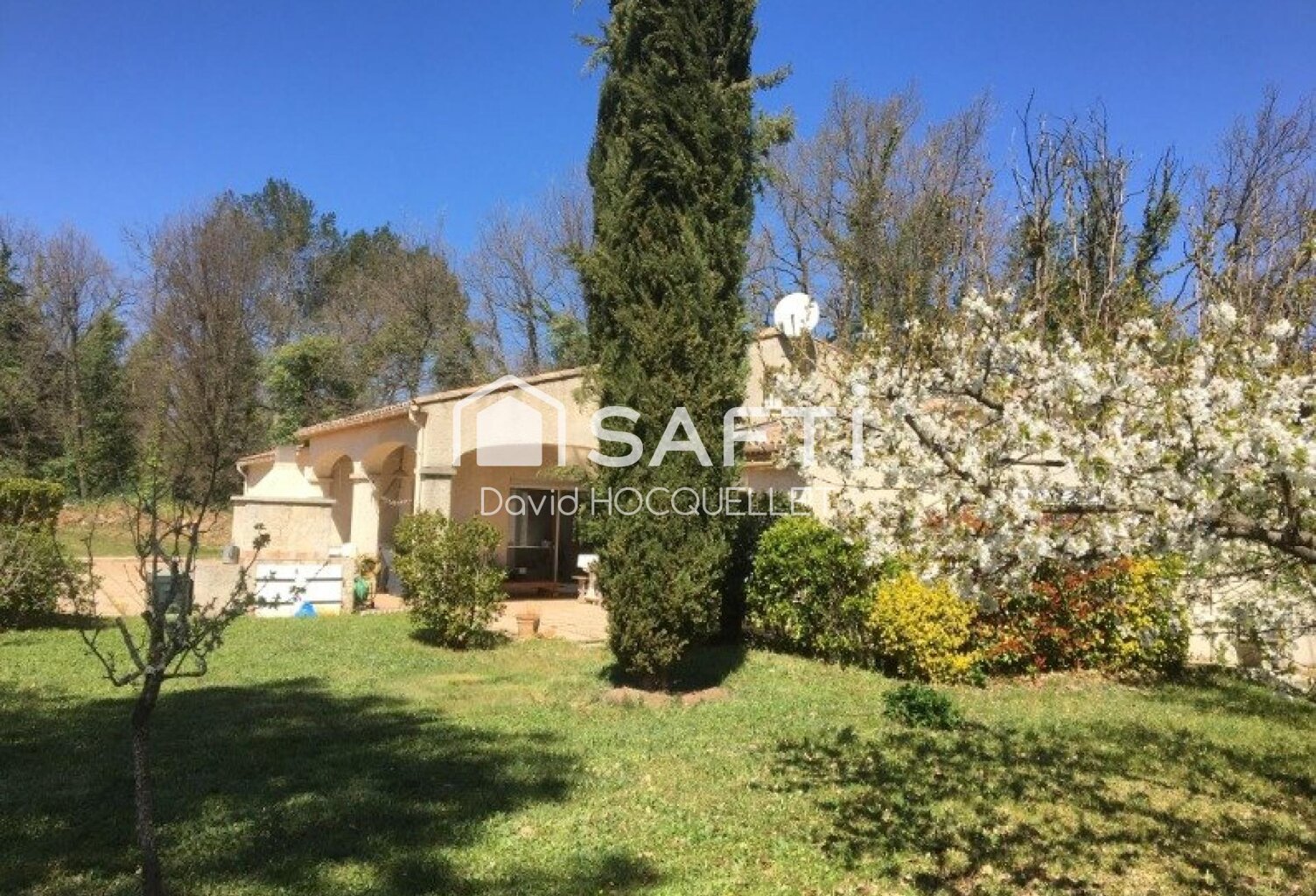Maison T6 avec piscine sur un terrain de 2500 m2 — photo 1