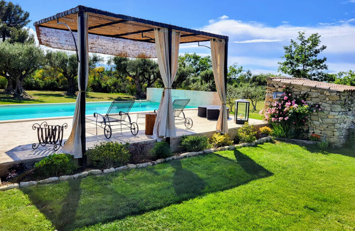 MAS DE PRESTIGE RÉNOVÉ AVEC PISCINE SUR PLUS DE 6HA — photo 4
