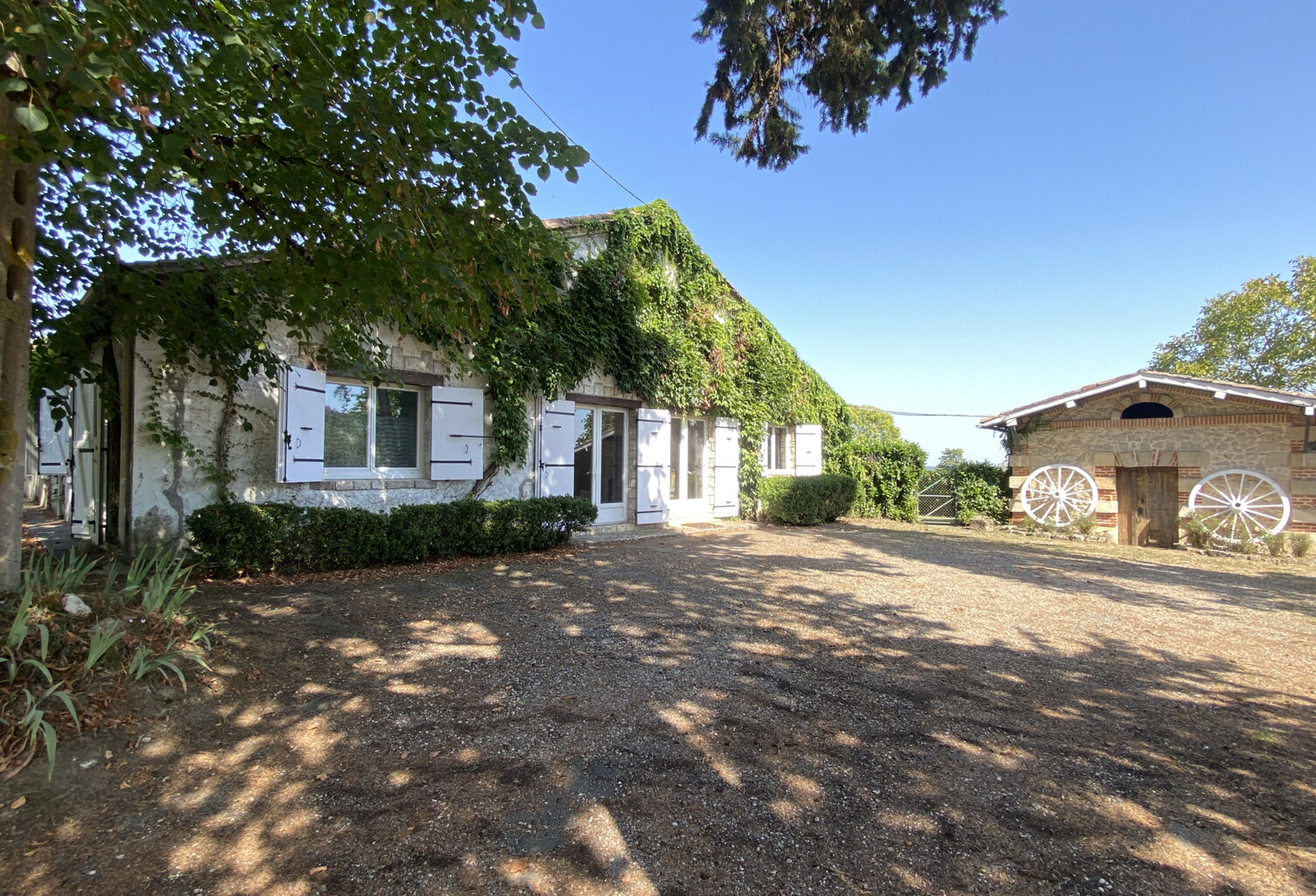 5km du centre de Marmande, Maison pierre avec dépendances — photo 1