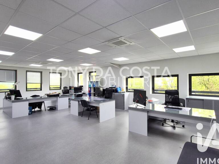 Vente Boutique/Local commercial 102 m&sup2; — photo 1