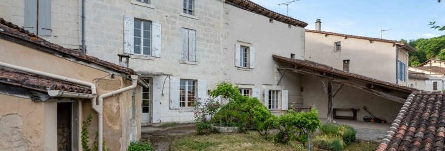Maison 5 Pièces 180 m² à vendre à Aubeterre-sur-Dronne (16390)