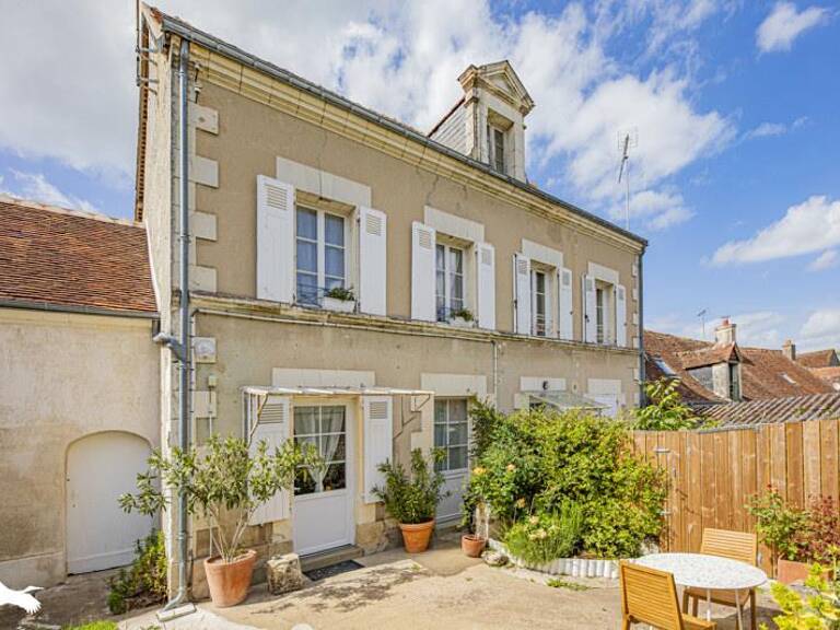 Maison en pierre de 5 pièces principales — photo 1