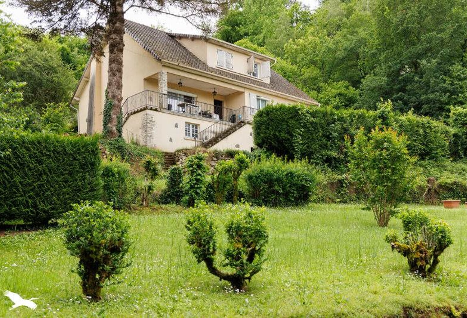 Maison de bourg de 6 pièces principales — photo 1