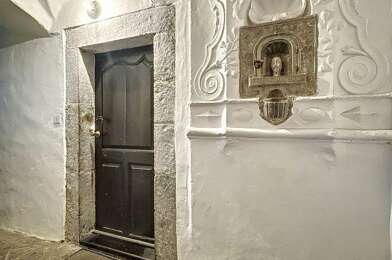 Appartement 4 pièces 240000 €