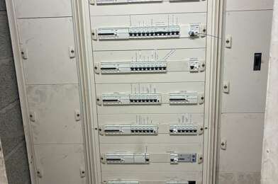 Commerce  212800 €
