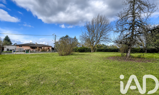 Terrain  1025 m² à vendre à Saint-Étienne-de-Tulmont (82410)