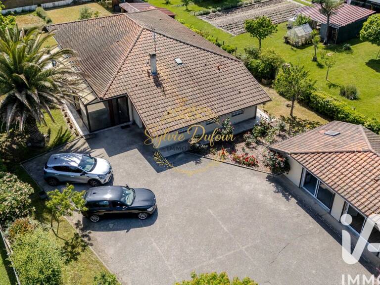 Vente Maison traditionnelle 6 pièces — photo 1
