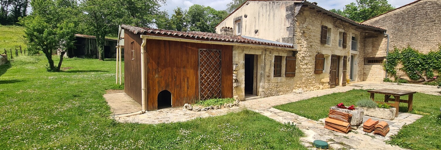 Maison 4 Pièces 121 m² à vendre à Fenioux (17350)