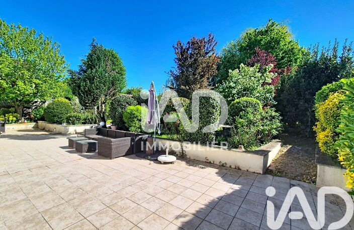 Vente Maison/villa 8 pièces — photo 2
