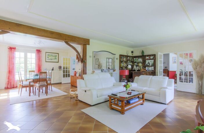 Maison en pierre de 9 pièces principales — photo 2