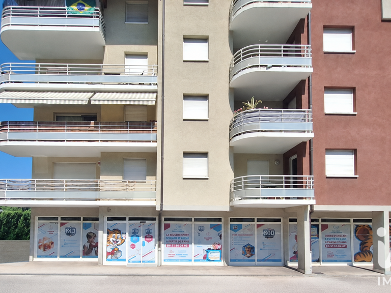 Vente Boutique/Local commercial 209 m&sup2; — photo 1