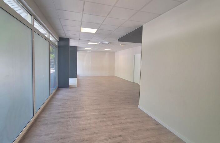 Vente Boutique/Local commercial 209 m&sup2; — photo 3