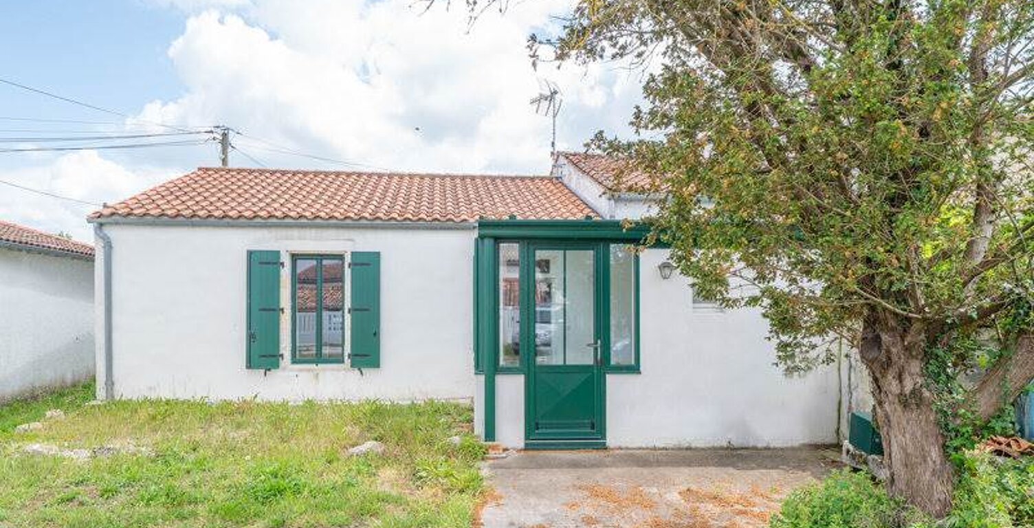 Maison en pierre de 3 pièces principales — photo 1