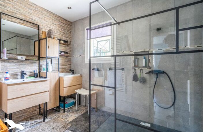 Vente maison 5 pièces 122 m² Soulac-sur-Mer (33780) — photo 3