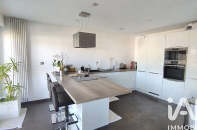 Appartement 4 pièces 215000 €