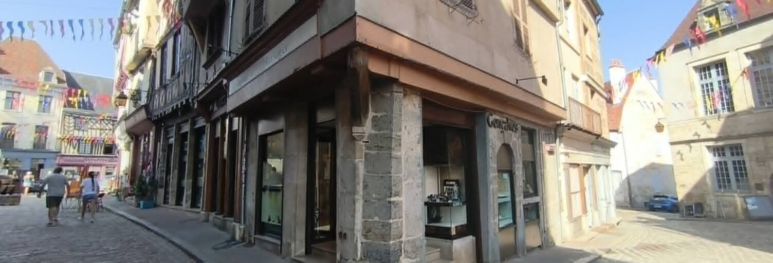 Commerce  120 m² à vendre à Semur-en-Auxois (21140)