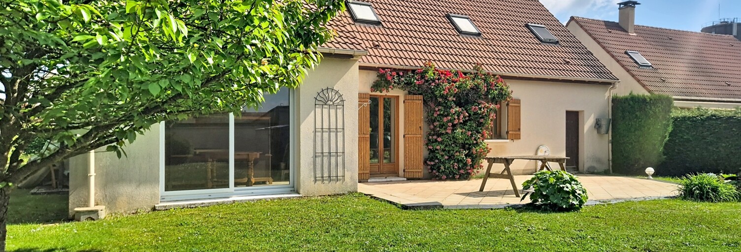 Maison 8 Pièces 156 m² à vendre à Saint-Sauveur-sur-École (77930)