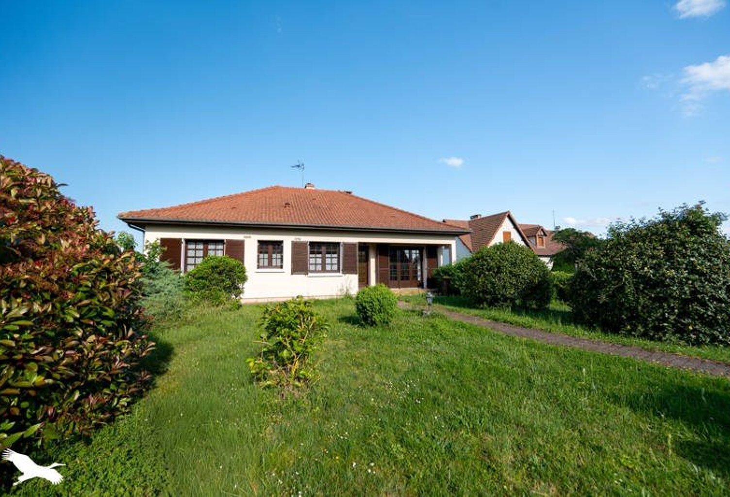 Vente maison 6 pièces 96 m² Mehun-sur-Yèvre (18500) — photo 1