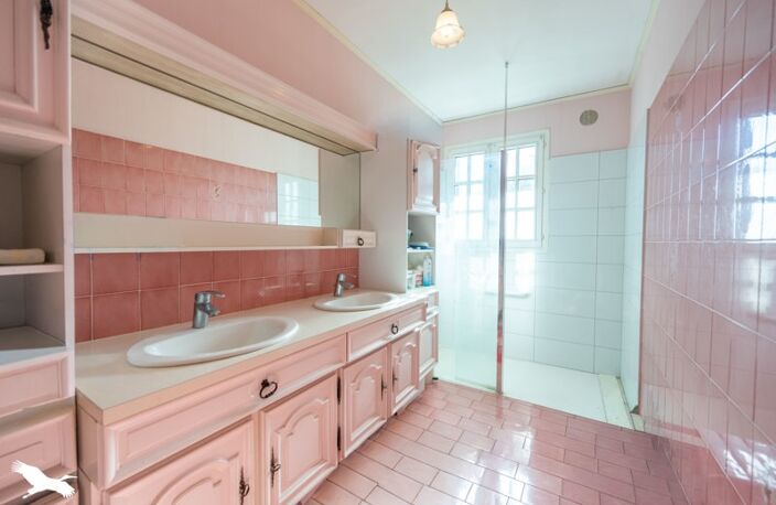 Vente maison 6 pièces 96 m² Mehun-sur-Yèvre (18500) — photo 3