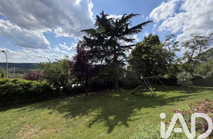 Vente Maison/villa 7 pièces — photo 2