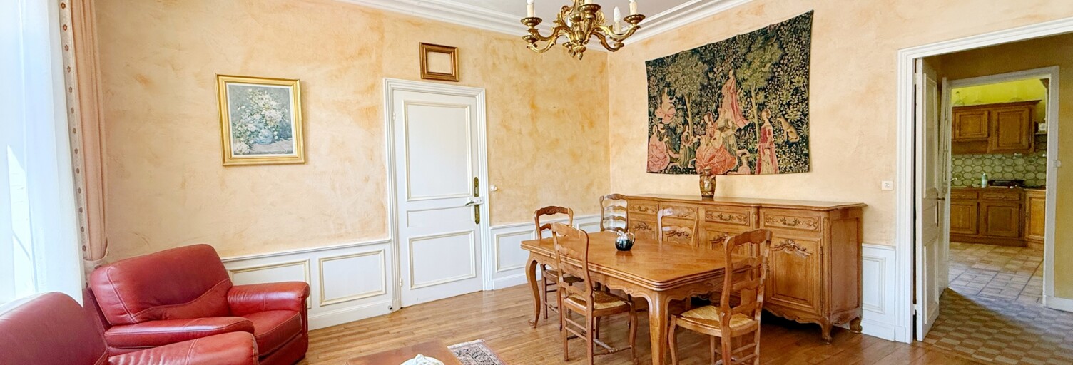 Maison 9 Pièces 204 m² à vendre à Marseille-en-Beauvaisis (60690)